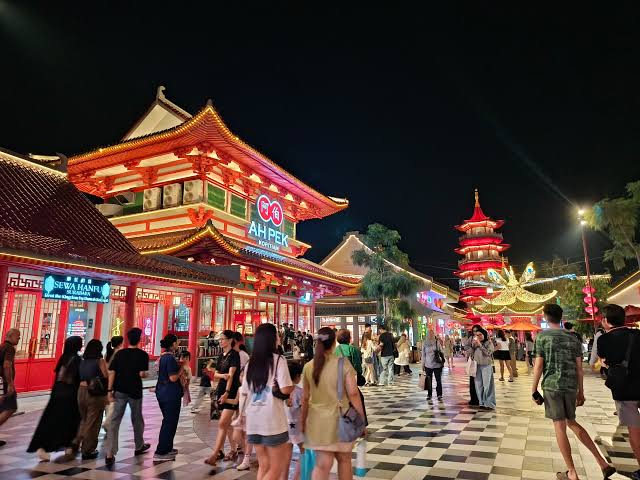 Wisata Malam Menemukan Wajah Berbeda Di Sebuah Tempat